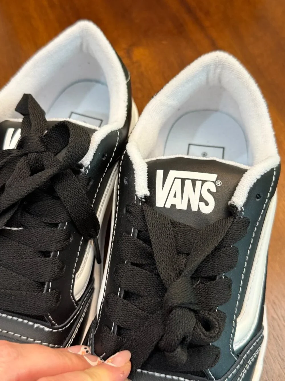 Vans Hylane Mens 5.5 Womens 7 Black White Gum Shoes Y2K Skate Chunky Retro 4241